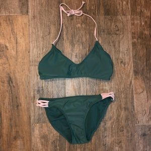 Olive green and pink bikini👙